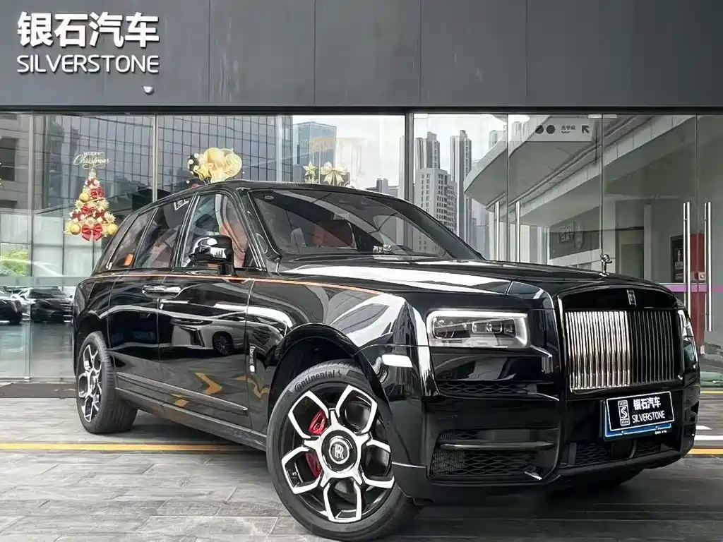 Rolls-Royce Cullinan 2023 — фото 16