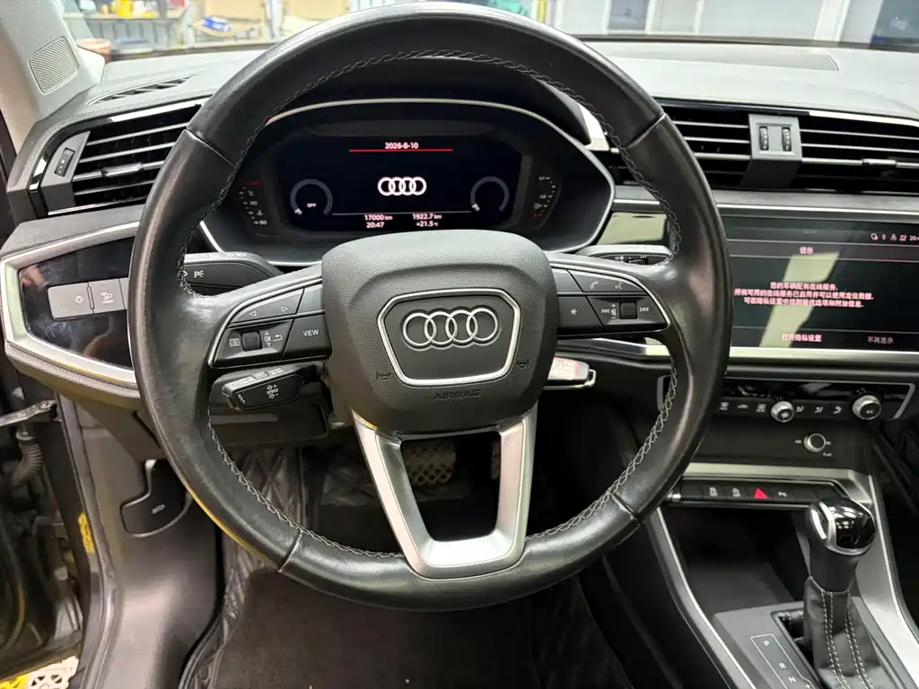 Audi Q3 2022 — фото 18