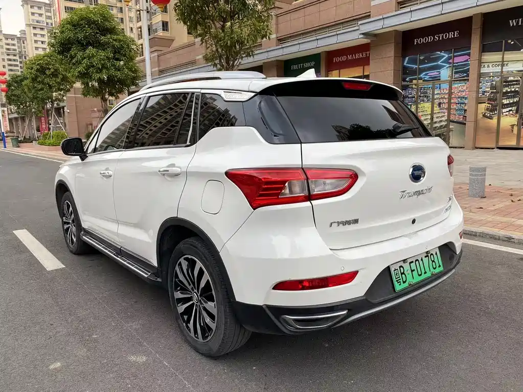GAC Motor GS4 Hybrid 2017 — фото 5