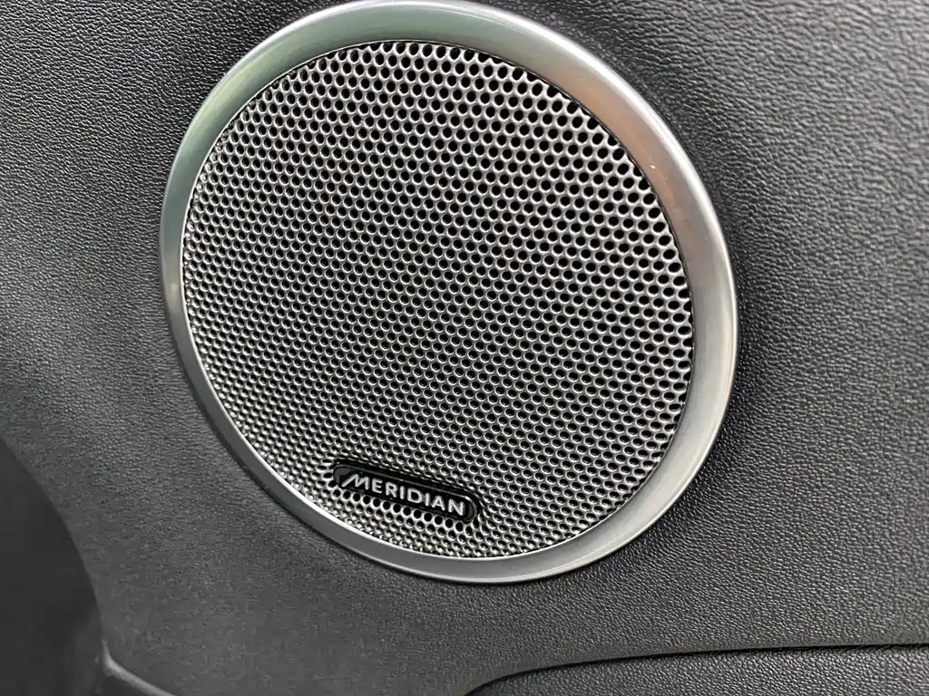 Land Rover Evoque 2018 — фото 15