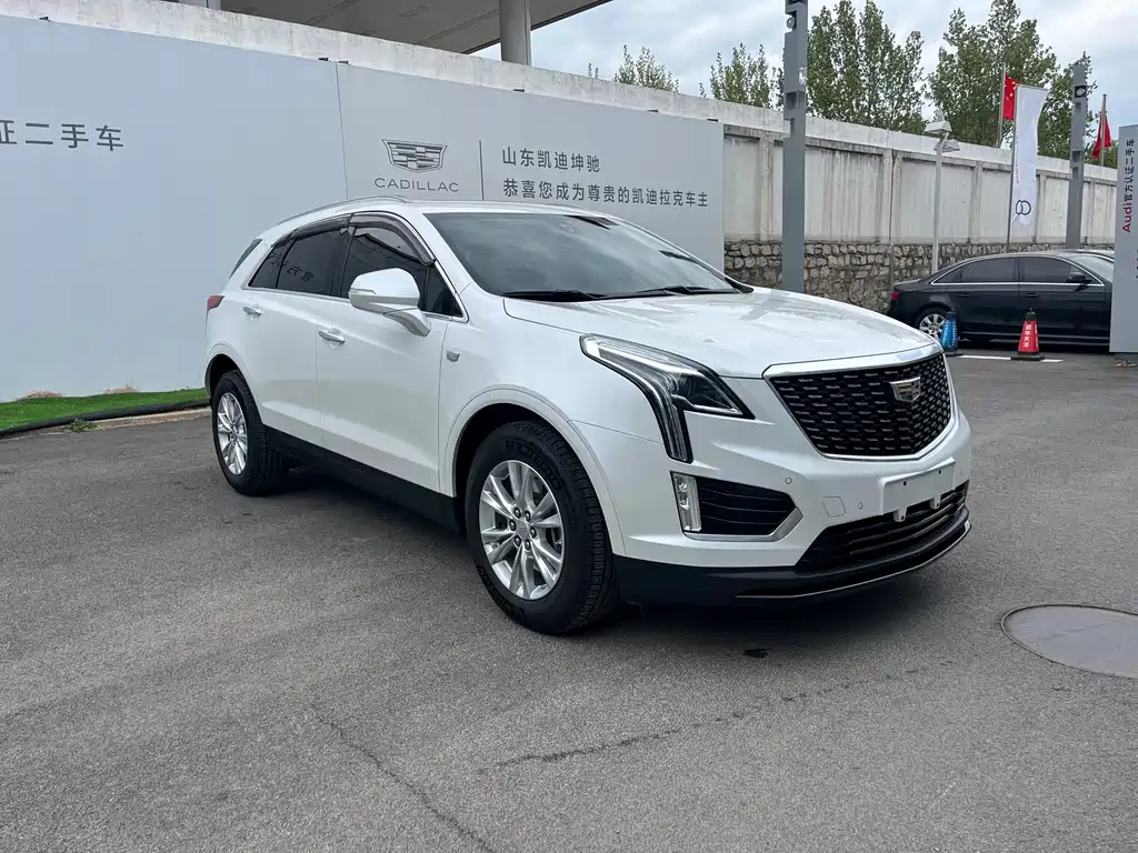 Cadillac XT5 2020 — фото 18