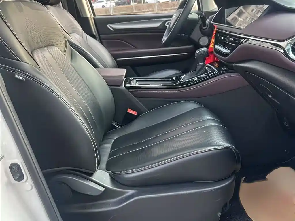 GAC Motor Trumpchi M6 2024 — фото 16