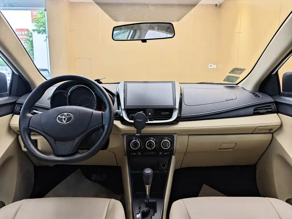 Toyota Vios FS 2017 — фото 20