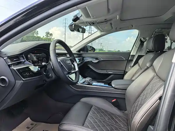 Audi A8 2023