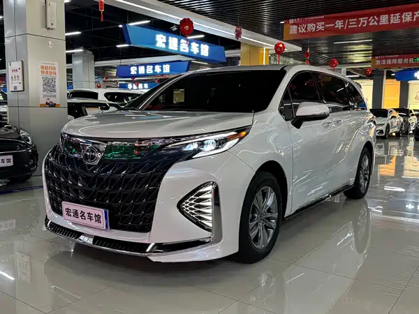 Toyota Sienna 2025