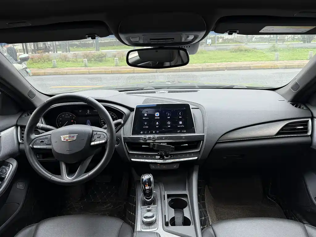 Cadillac CT5 2021 — фото 13