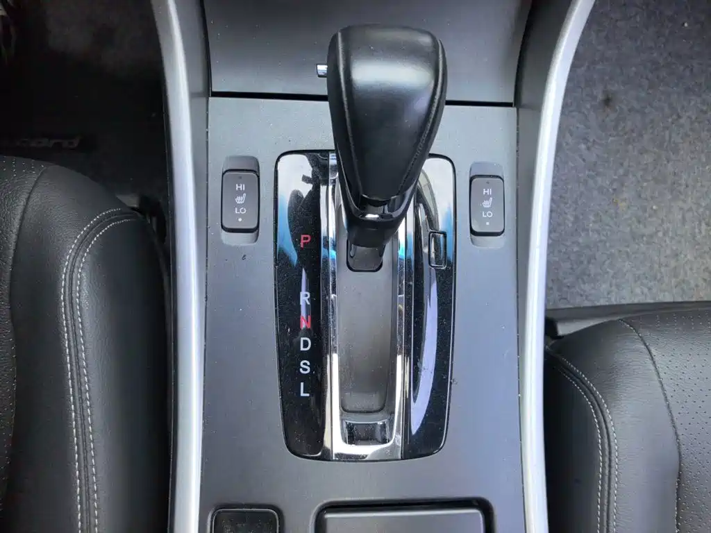 Honda Accord 2015 — фото 10