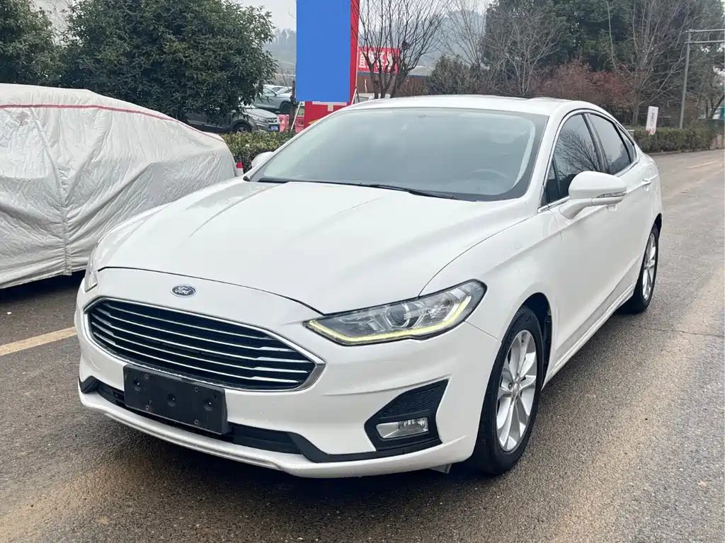 Ford Mondeo 2020 — фото 1