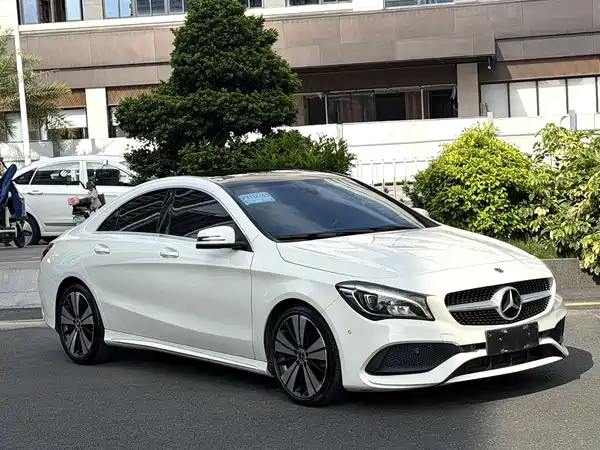 Mercedes-Benz CLA 2017
