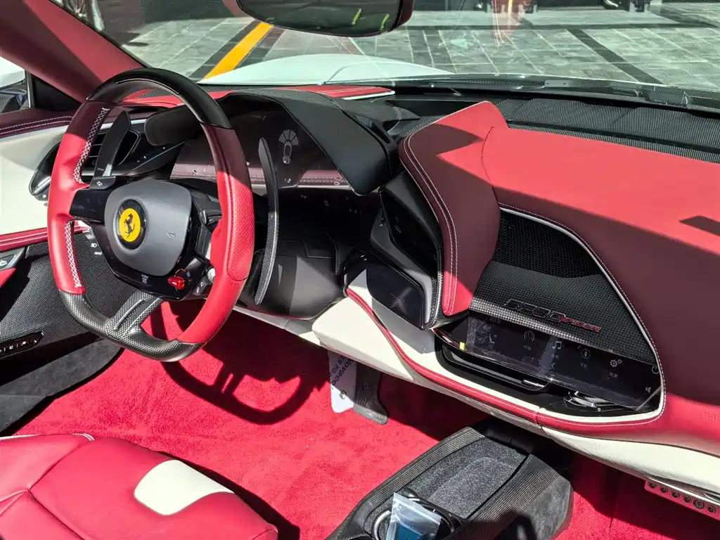 Ferrari SF90 2023 — фото 12