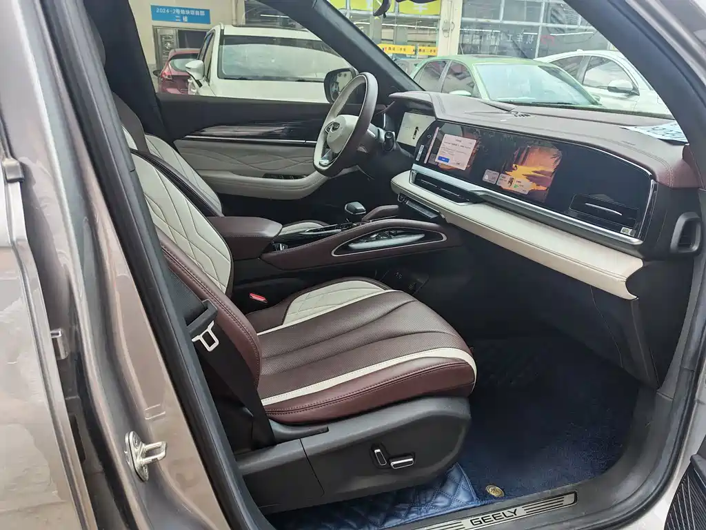 Geely Xingyue L 2023 — фото 17
