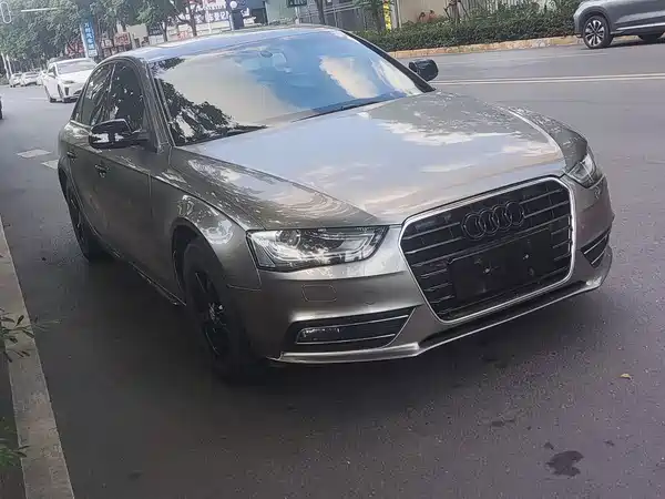 Audi A4L 2013