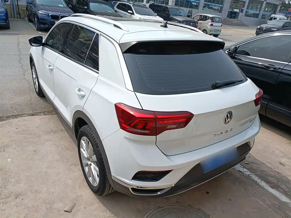 Volkswagen T-Roc 2020 — фото 23