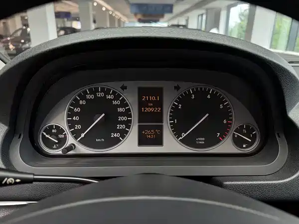 Mercedes-Benz B-Class 2012