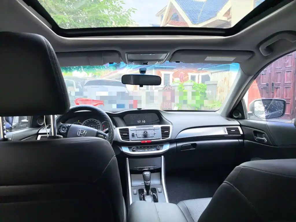 Honda Accord 2015 — фото 14
