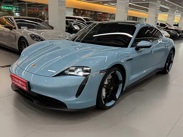 Porsche Taycan 2023