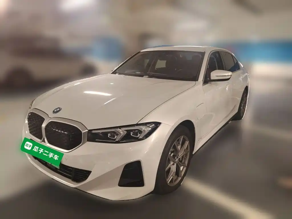 BMW i3 2025 — фото 1