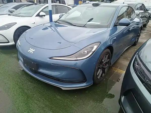 IM Motors L6 2025