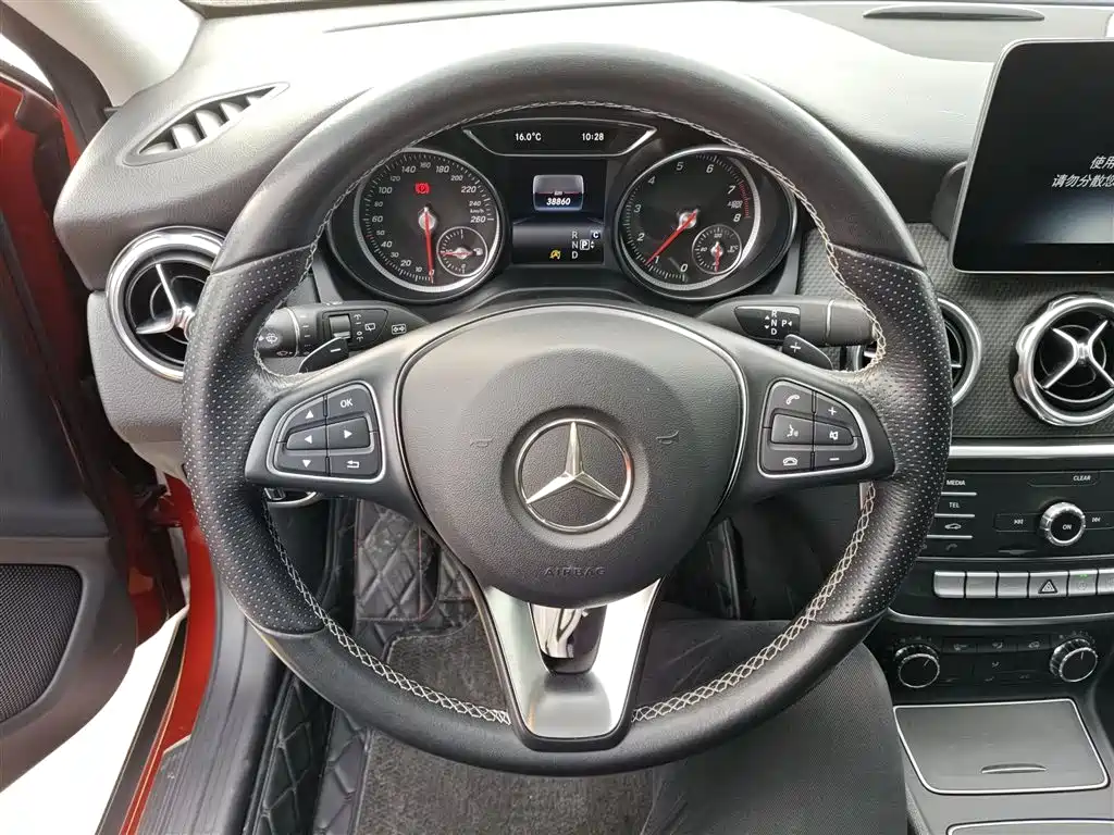 Mercedes-Benz GLA 2019 — фото 7