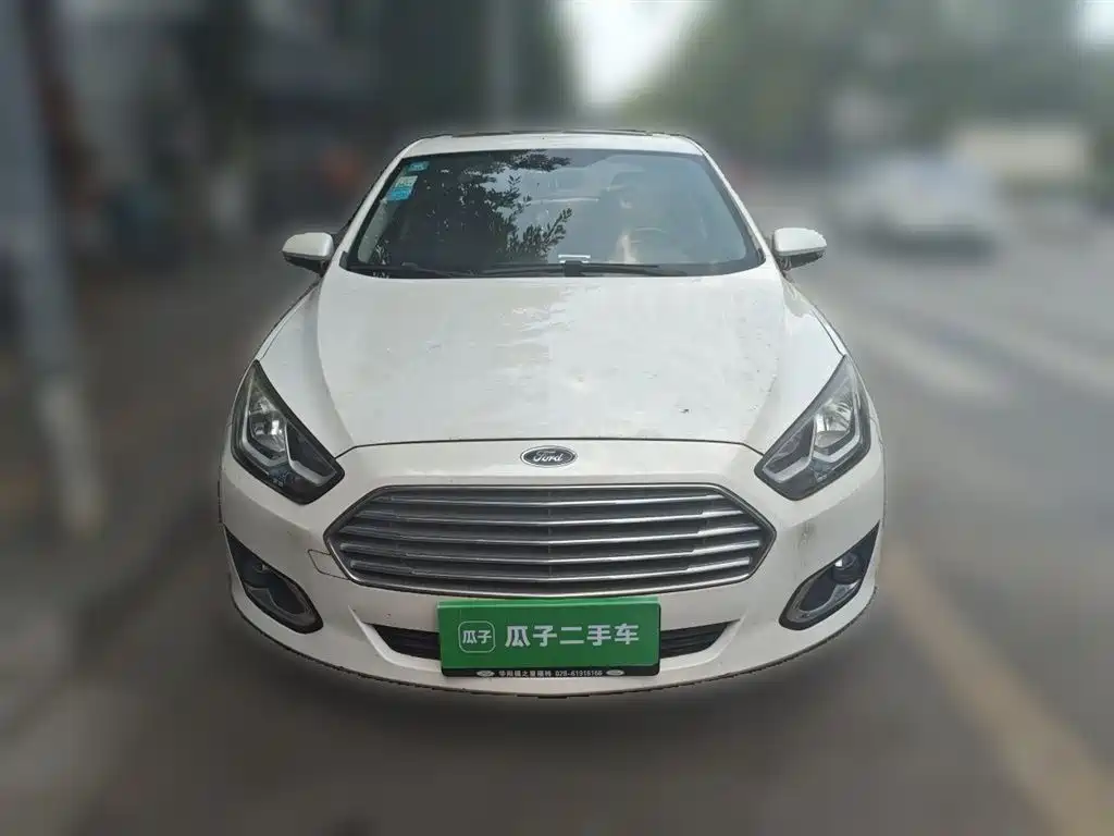 Ford Escort 2016