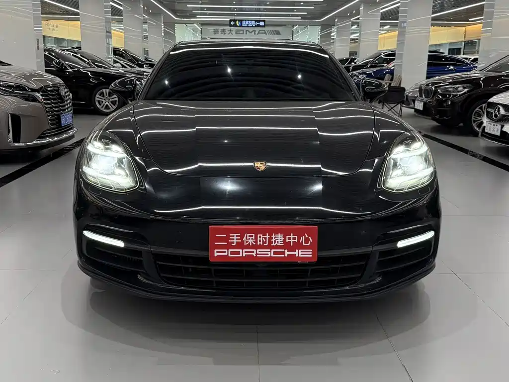 Porsche Panamera 2020 — фото 2
