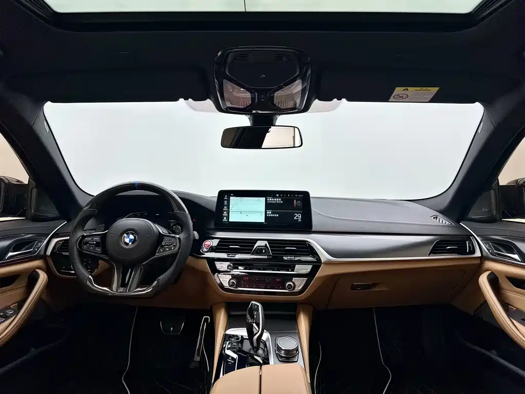 BMW 5 Series 2023 — фото 15