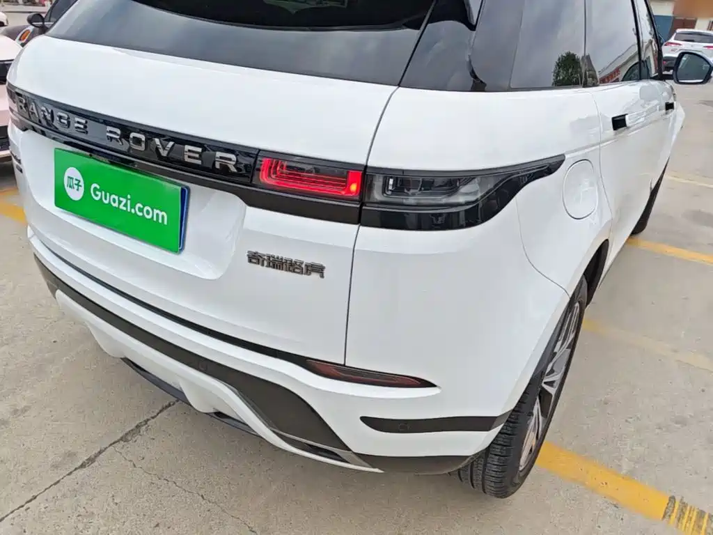 Land Rover Evoque 2022 — фото 8