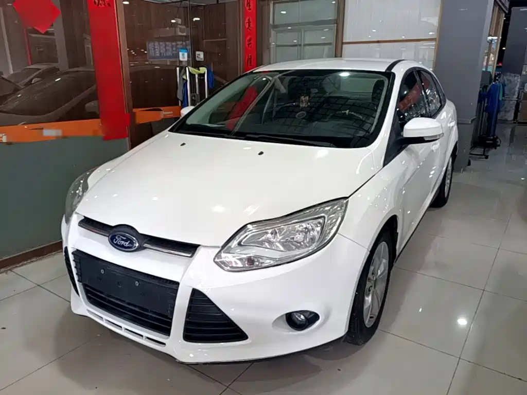 Ford Focus 2015 — фото 2