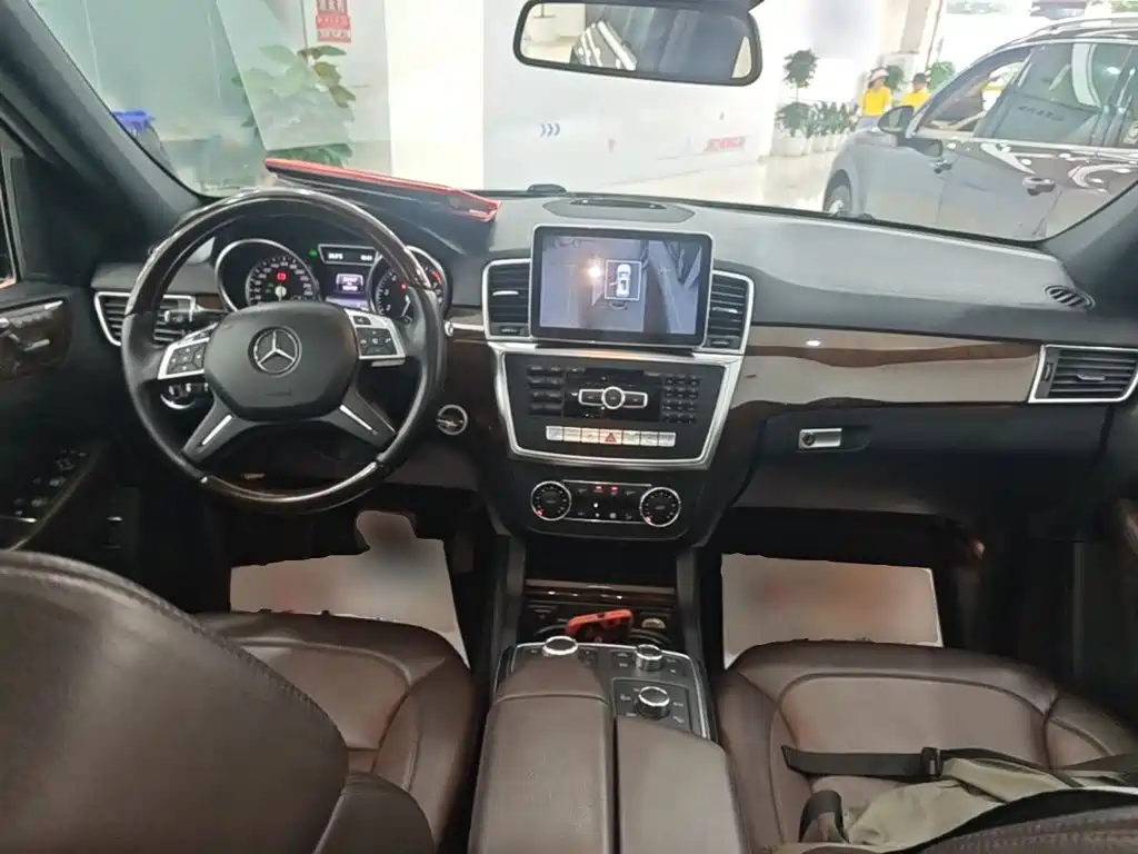 Mercedes-Benz M-Class 2015 — фото 10