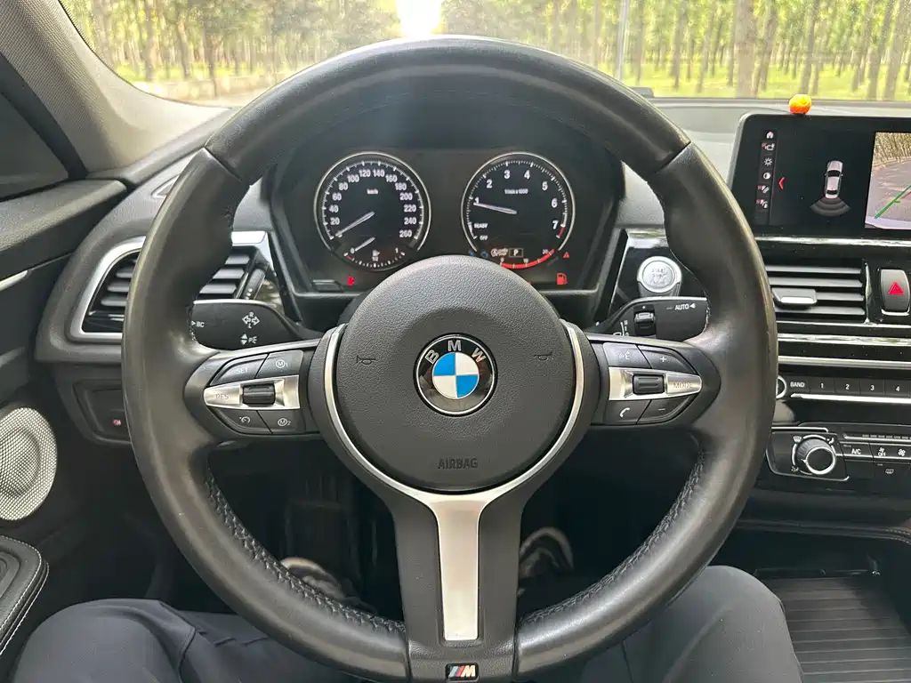 BMW 1 Series 2020 — фото 10