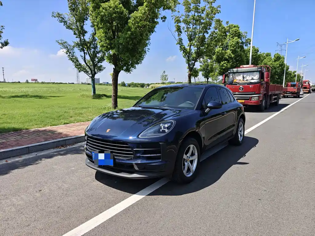 Porsche Macan 2021 — фото 1