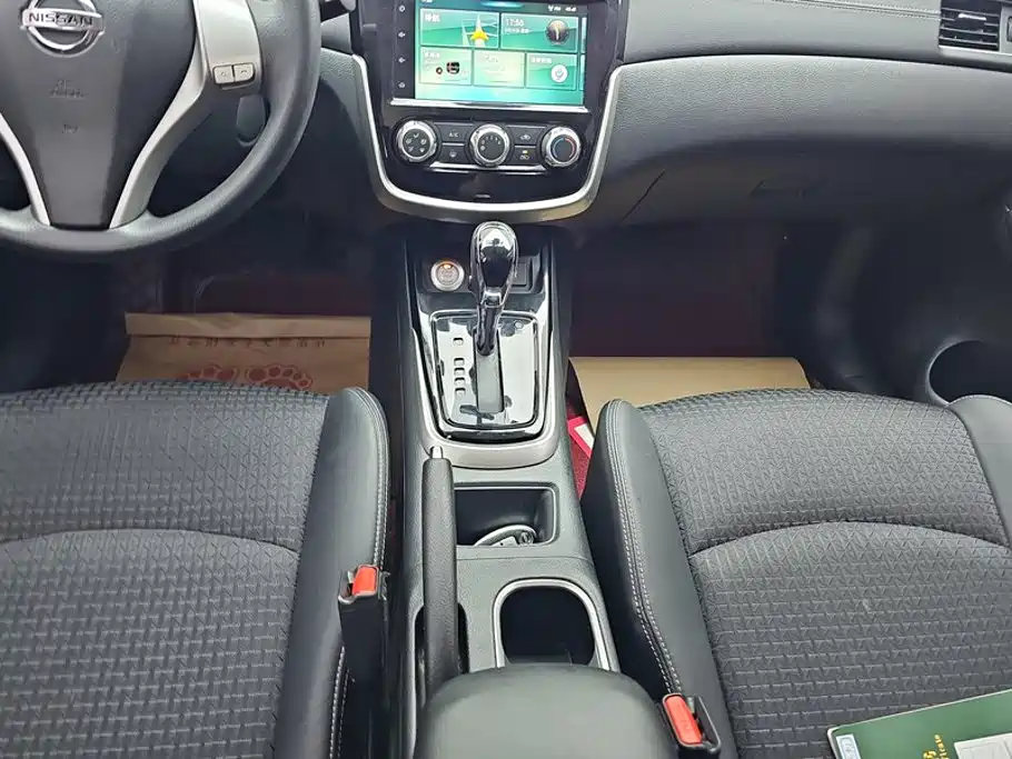 Nissan Tiida 2019 — фото 16