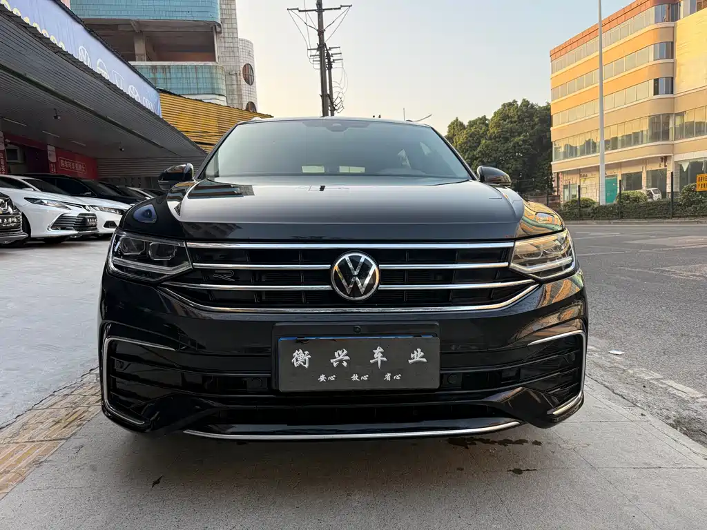 Volkswagen Tiguan L 2023