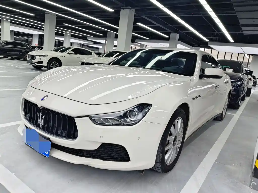 Maserati Ghibli 2015 — фото 1