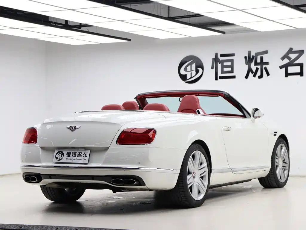 Bentley Continental 2019 — фото 24