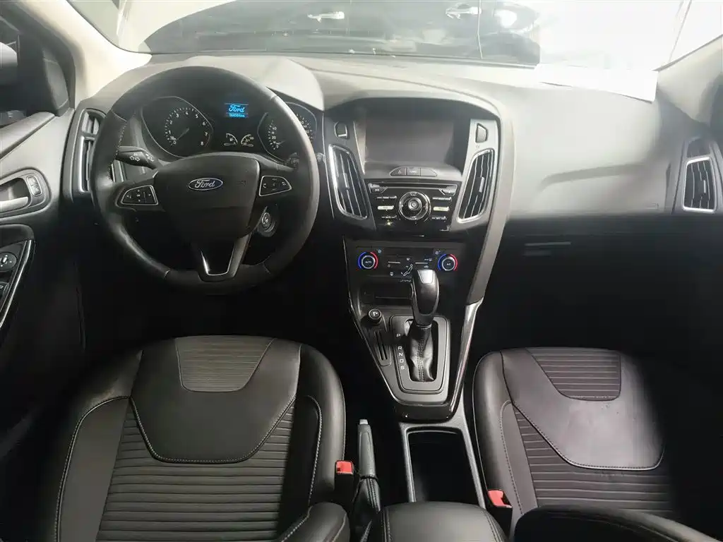 Ford Focus 2016 — фото 6