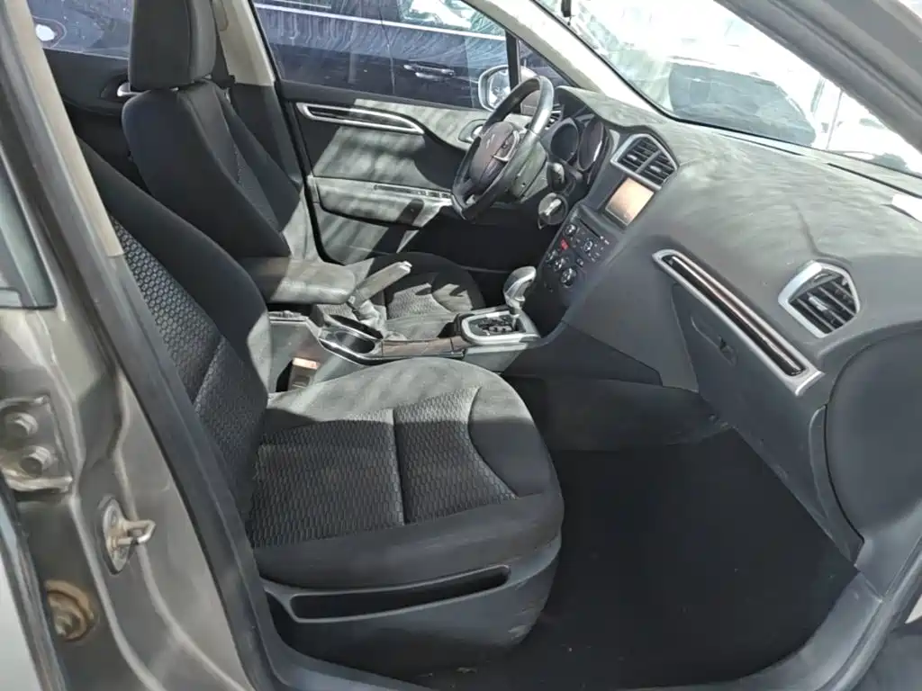 Citroën C4L 2016 — фото 25