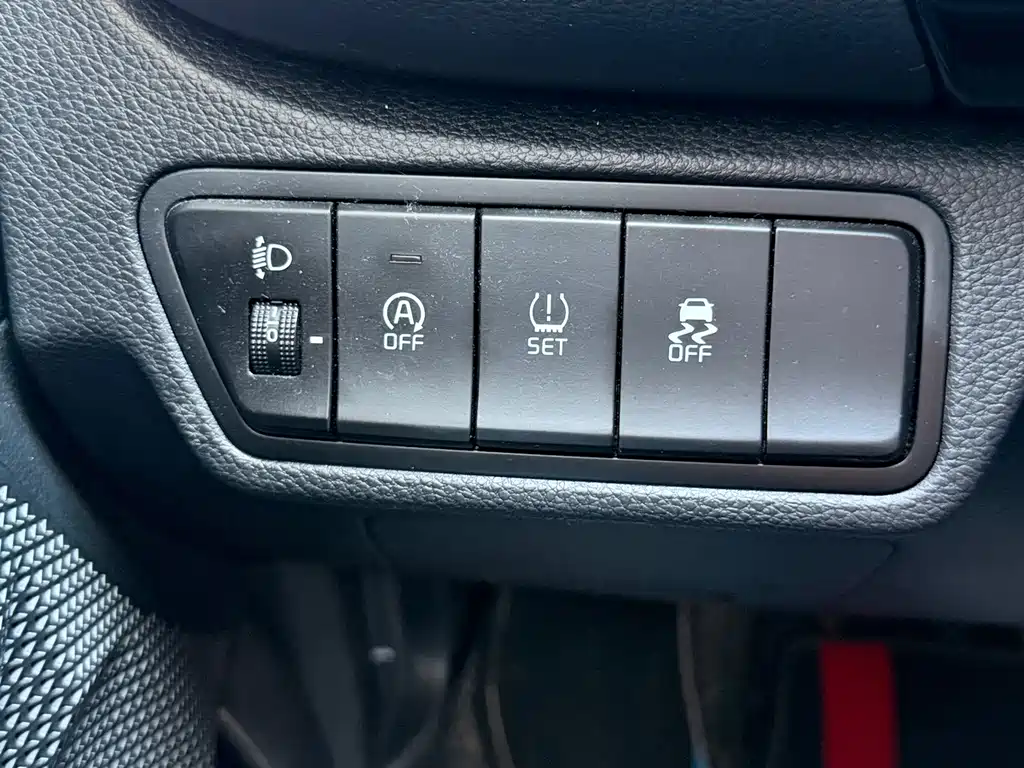 Kia KX3 2022 — фото 9