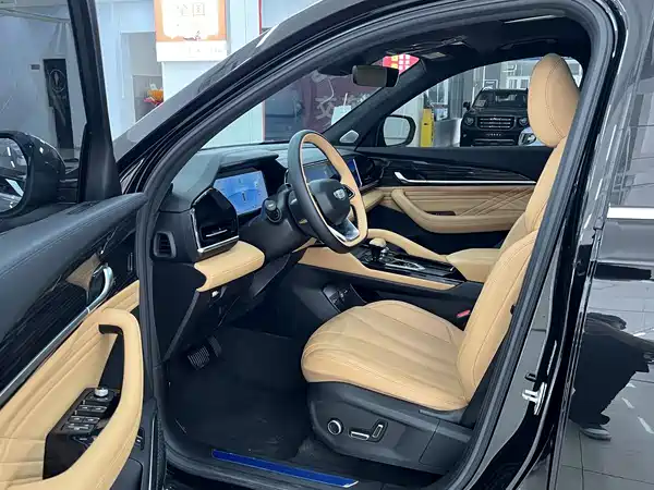 Geely Xingyue L 2024