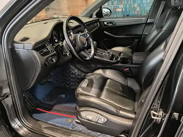 Porsche Macan 2022
