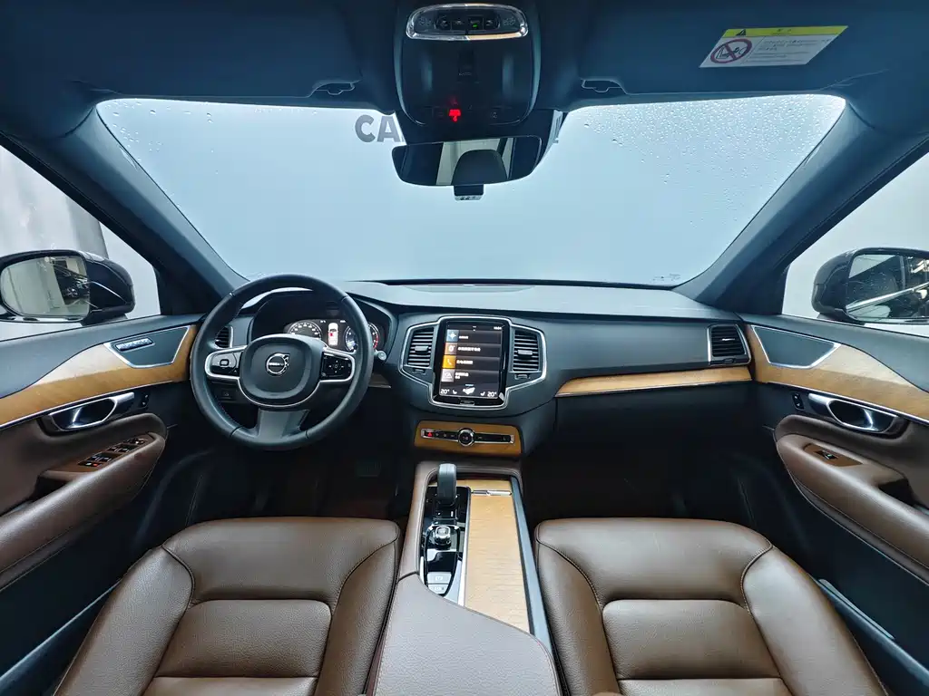 Volvo XC90 2022 — фото 12