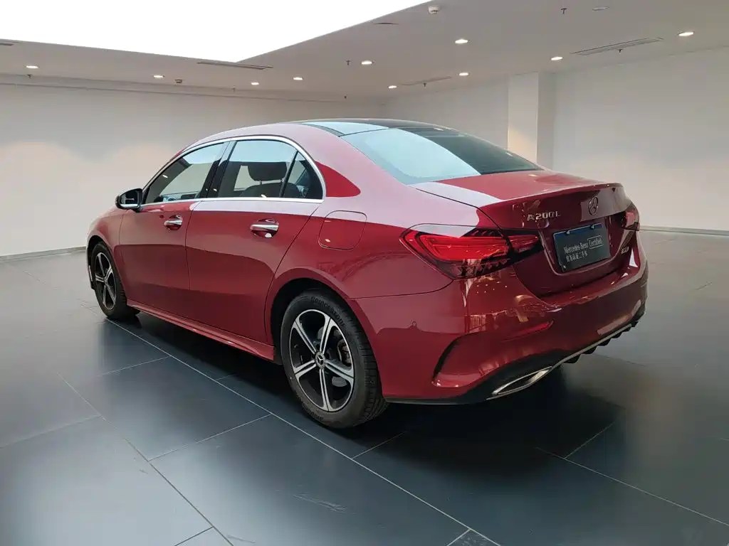 Mercedes-Benz A-Class 2023 — фото 3