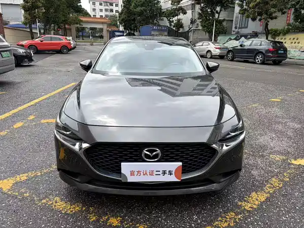 Mazda 3 Axela 2023