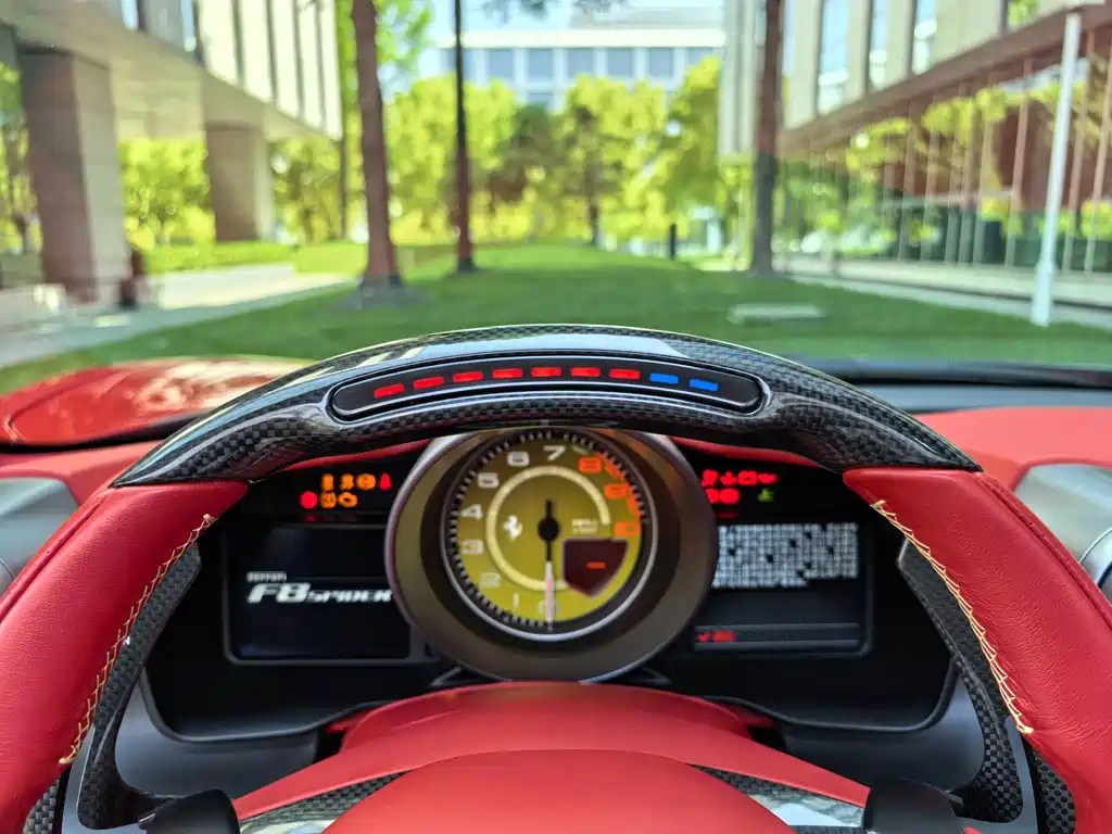 Ferrari F8 2021 — фото 23