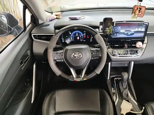 Toyota Frontlander 2023