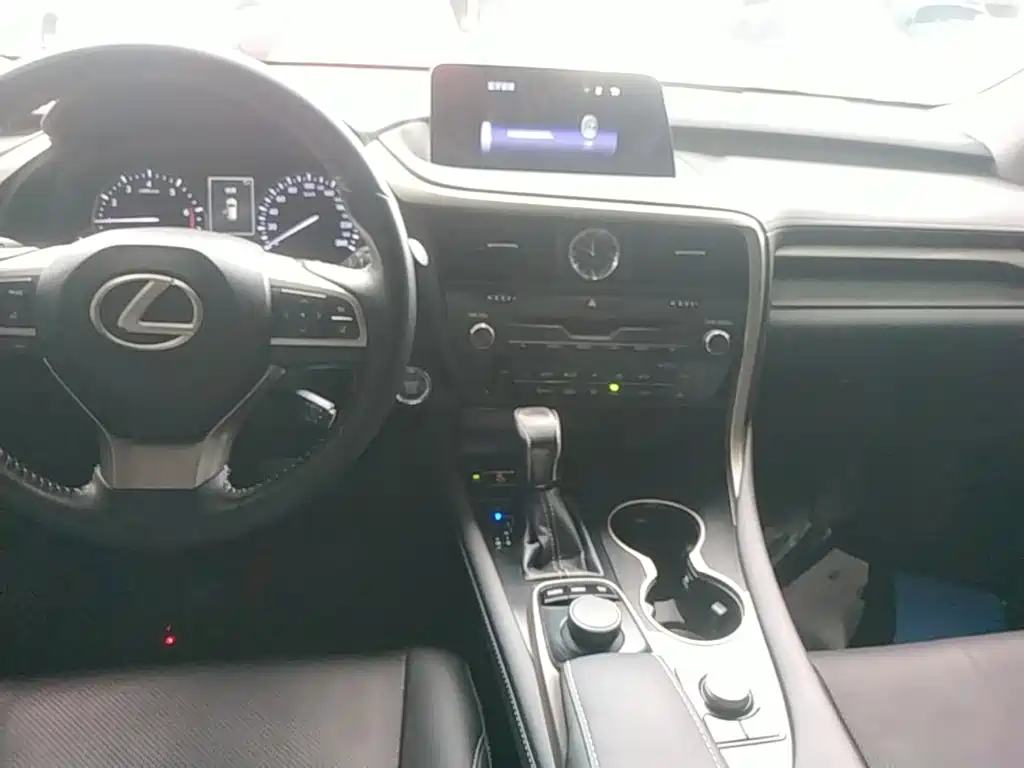 Lexus RX 2017 — фото 13