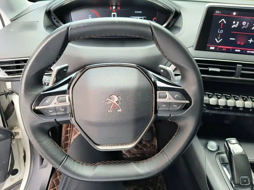 Peugeot 4008 2018 — фото 11