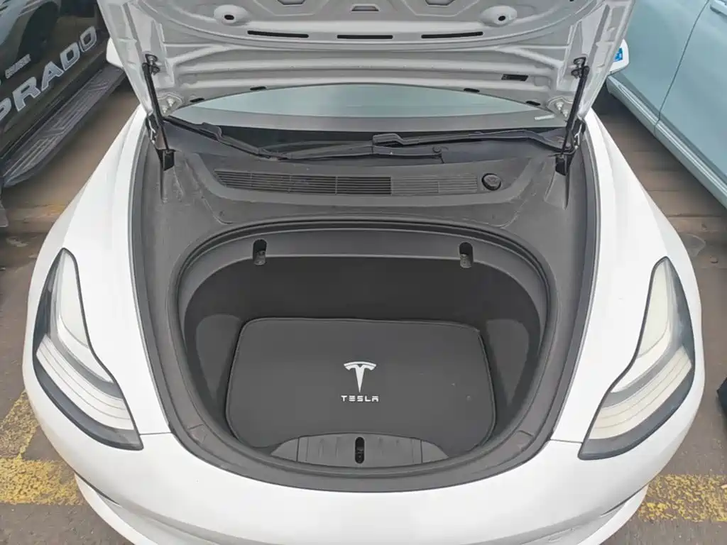 Tesla Model 3 2020 — фото 20
