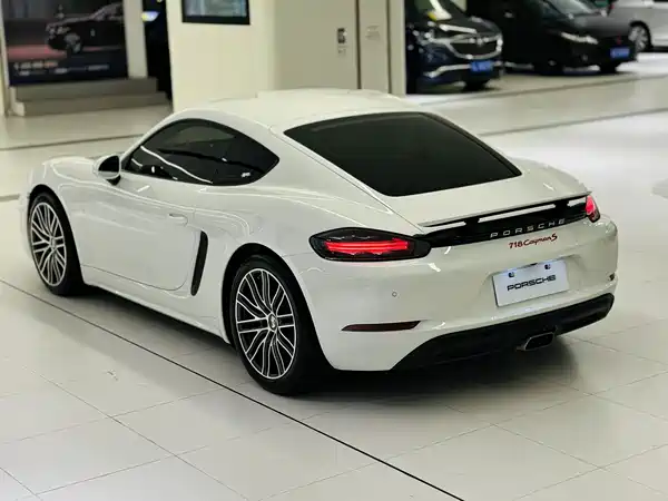 Porsche 718 2017