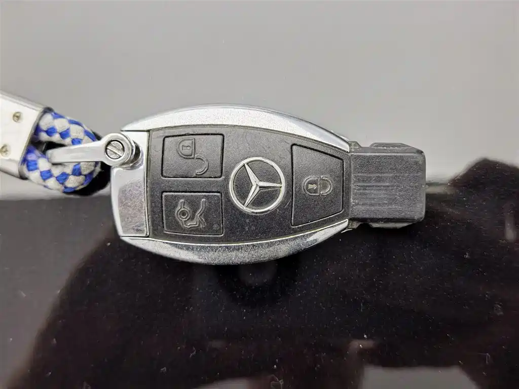 Mercedes-Benz E-Class 2013 — фото 19